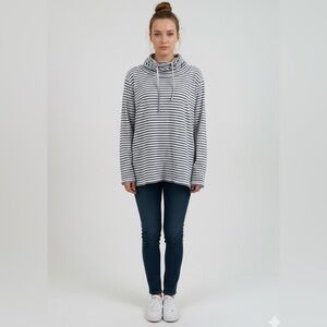 Toad & Co Size L Cowl Neck Long-Sleeved Top in white and blue